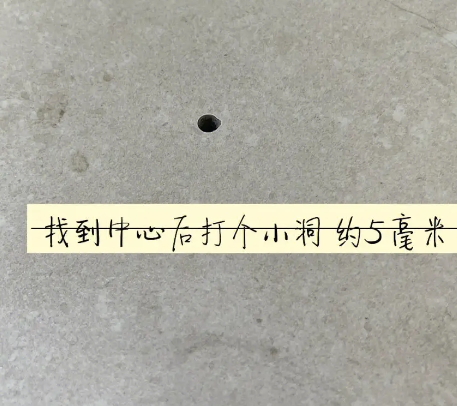 乐清瓷砖空鼓维修公司专业解答在瓷砖铺贴过程中，如果砂料搅拌不均匀，将会带来以下问题